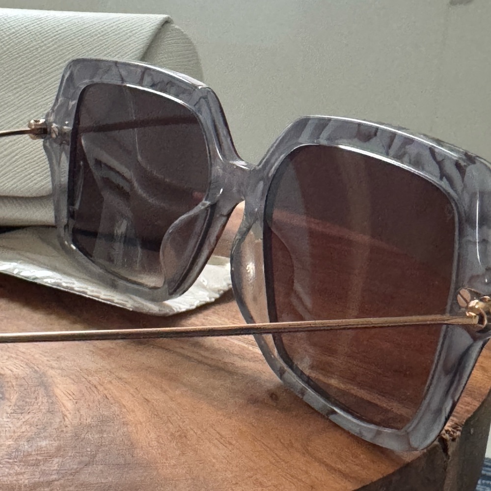 Michael Kors QUOGUE Square Pink Tortoise Sunglasses with Gradient Lenses New - Picture 9 of 14